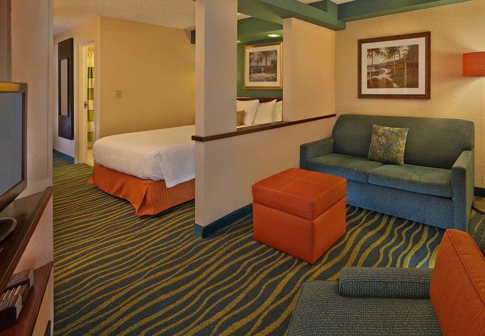 Fairfield Inn And Suites By Marriott Palm Beach Exterior foto